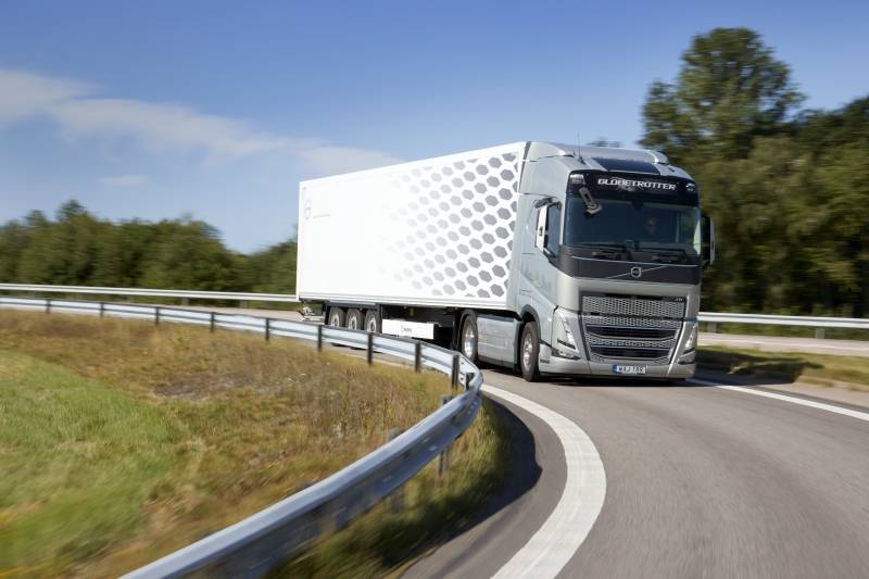 volvo-truck-3.jpg